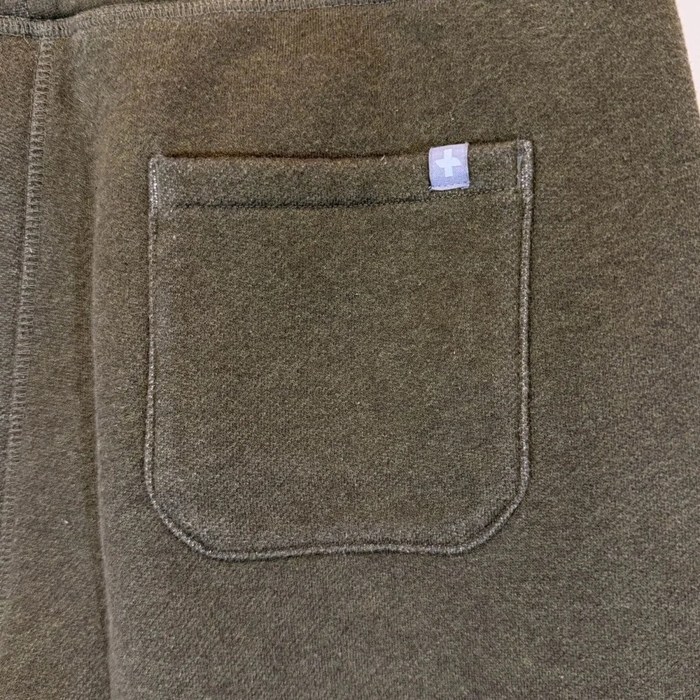 Figs Fleece Men’s Off Shift Relaxed Jogger Sweatpants